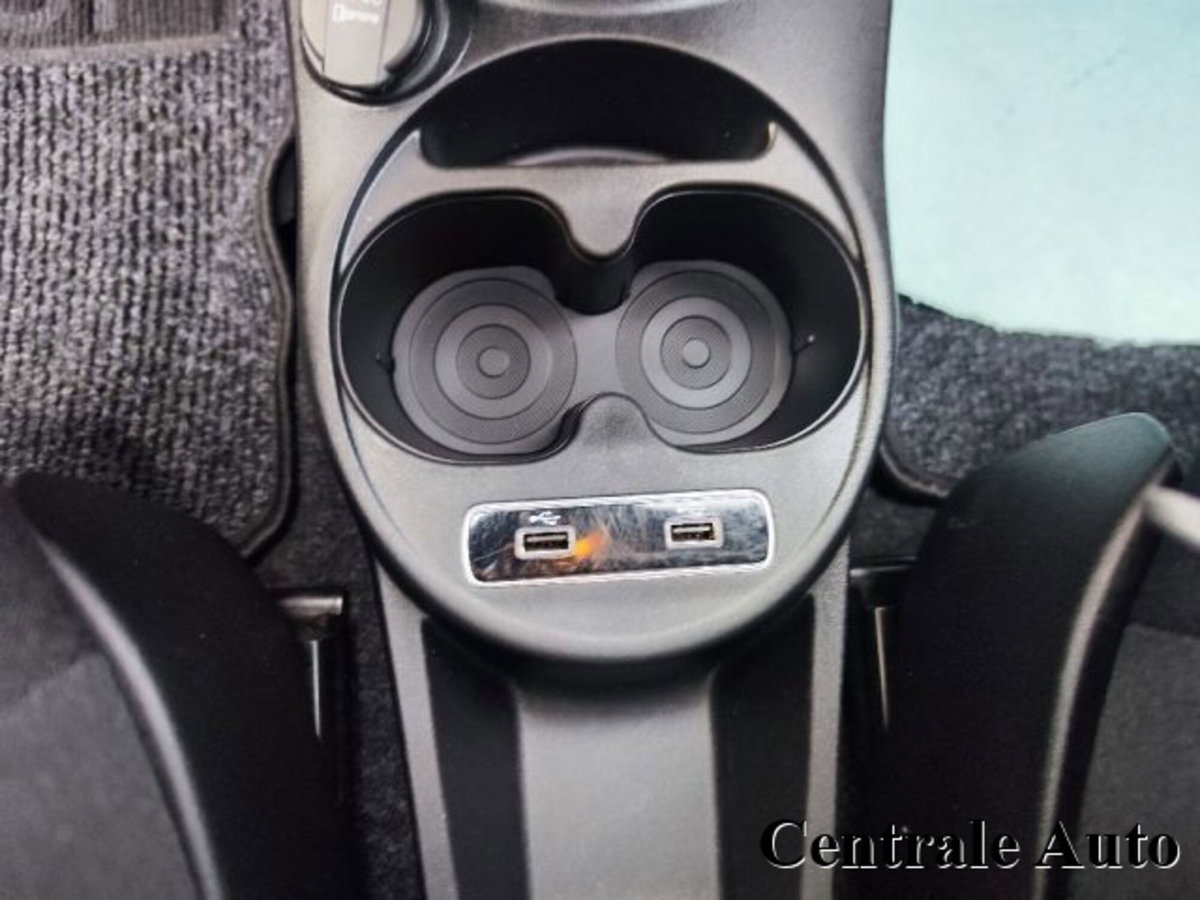 Fiat 500 1.0 Hybrid Lounge (17)