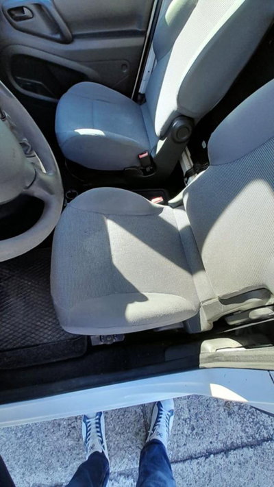 Peugeot Partner 1.6 90CV Comfort (7)