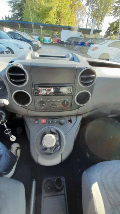 Peugeot Partner 1.6 90CV Comfort (9)