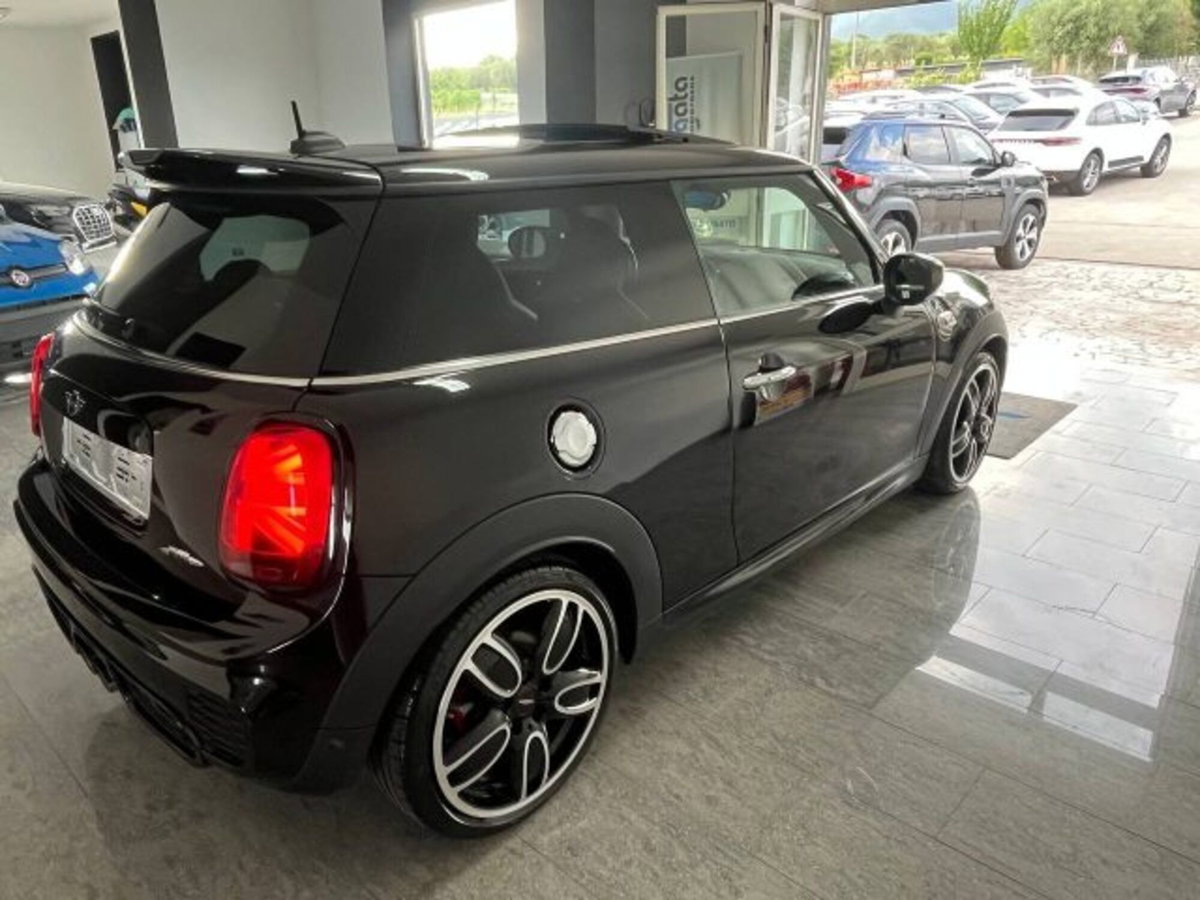MINI Mini 2.0 John Cooper Works (2)