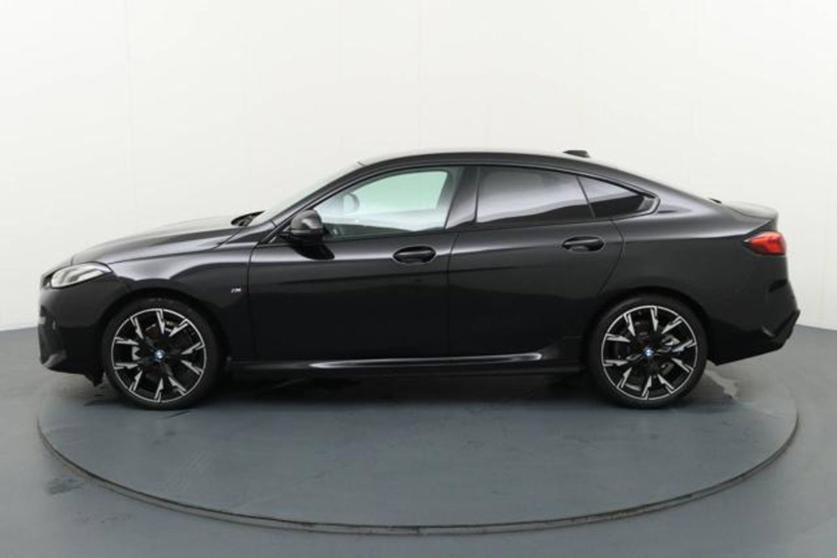 BMW Serie 2 Gran Coupé 220 Coupe 48V MSport Pro auto (3)