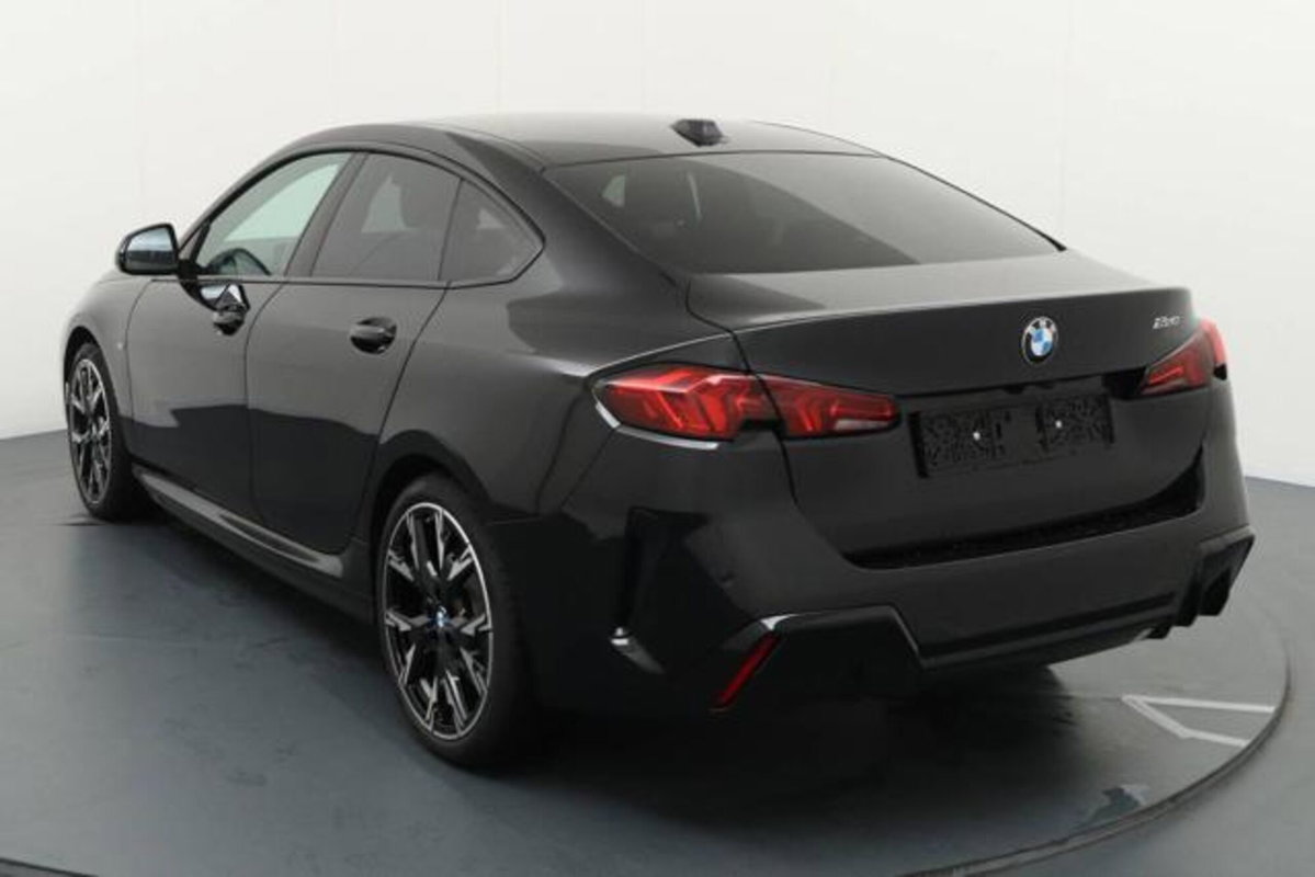 BMW Serie 2 Gran Coupé 220 Coupe 48V MSport Pro auto (4)