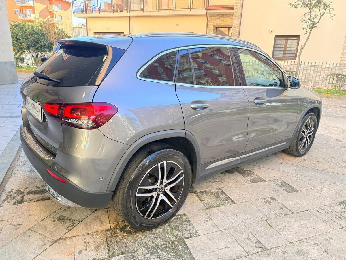 Mercedes-Benz GLA SUV 200 d Automatic Sport (4)
