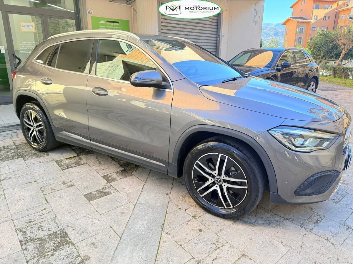 Mercedes-Benz GLA SUV 200 d Automatic Sport (5)