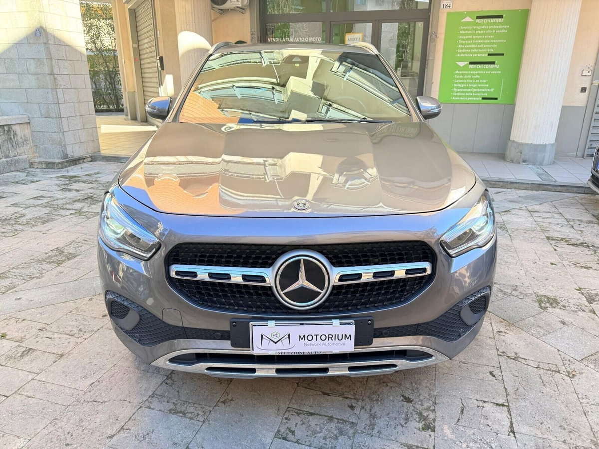 Mercedes-Benz GLA SUV 200 d Automatic Sport (6)