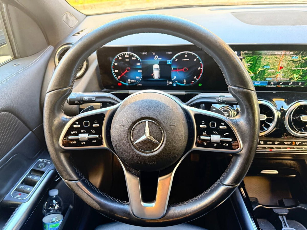 Mercedes-Benz GLA SUV 200 d Automatic Sport (9)