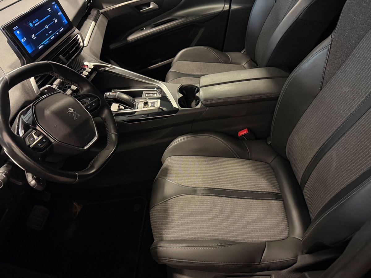 Peugeot 3008 BlueHDi 130 S&S EAT8 Allure Pack (10)