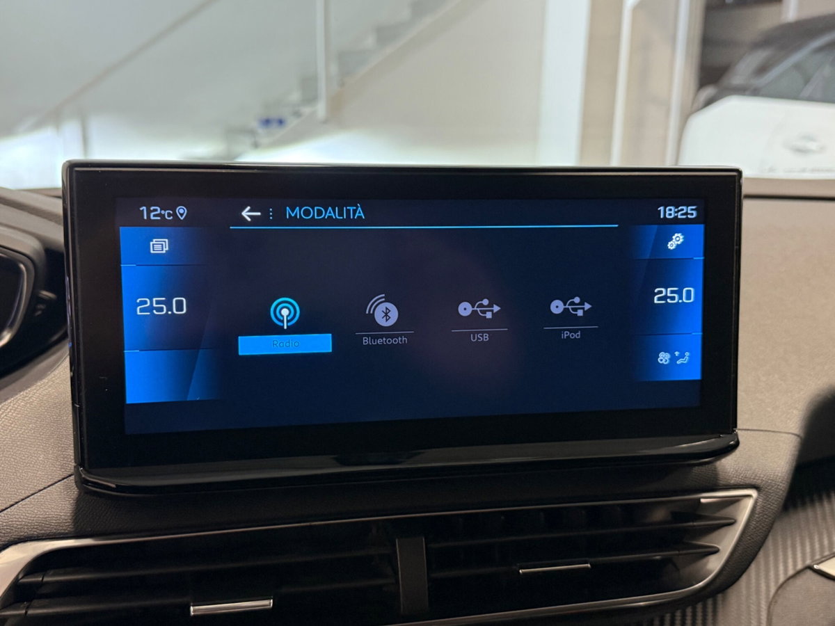 Peugeot 3008 BlueHDi 130 S&S EAT8 Allure Pack (15)
