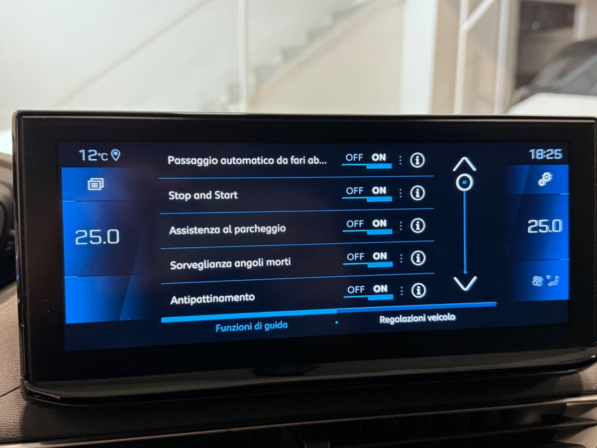 Peugeot 3008 BlueHDi 130 S&S EAT8 Allure Pack (13)