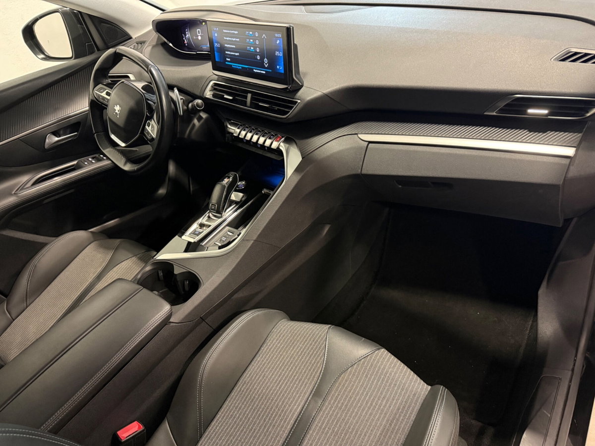Peugeot 3008 BlueHDi 130 S&S EAT8 Allure Pack (19)