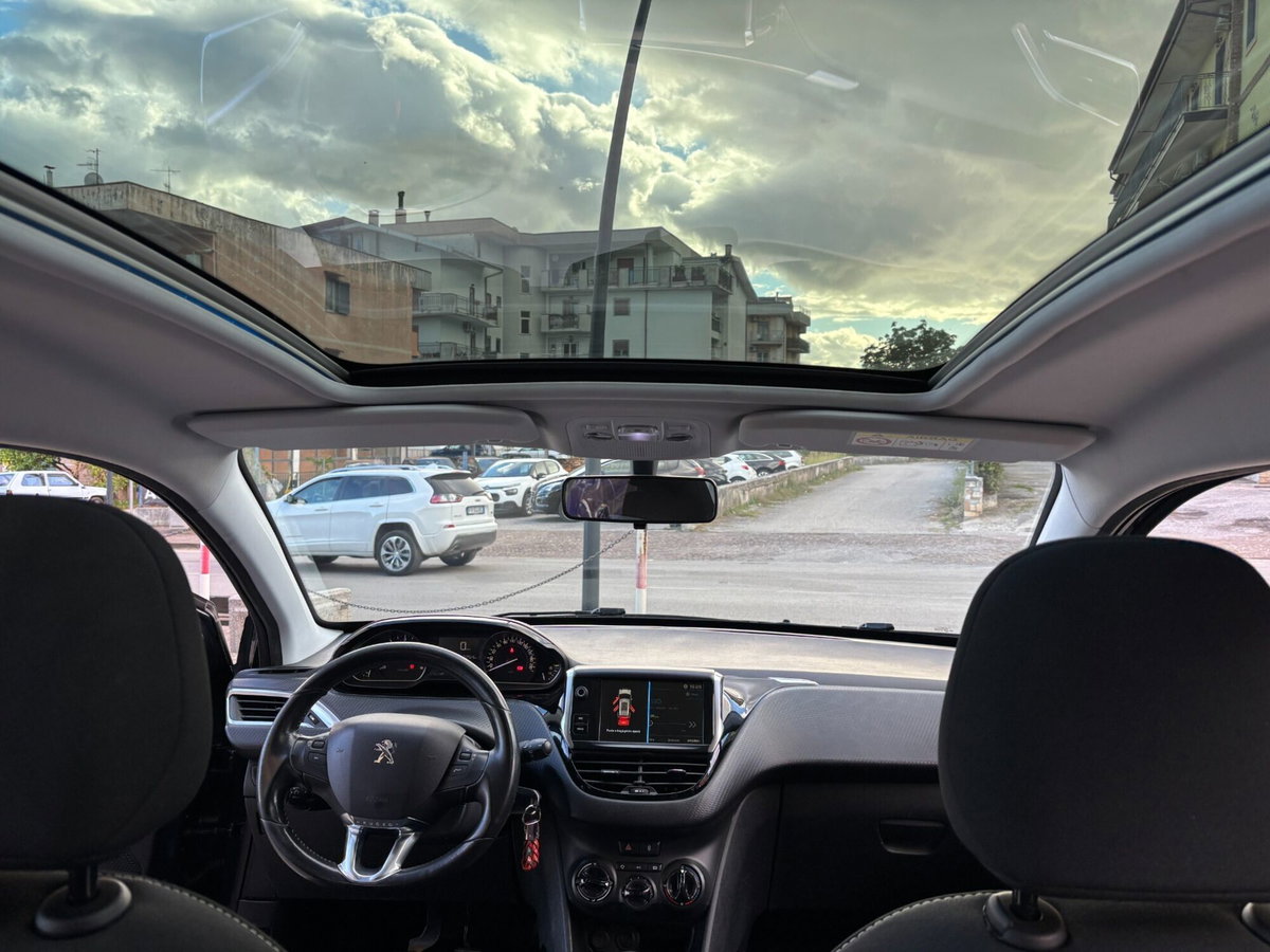 Peugeot 2008 BlueHDi 100 S&S Allure (17)