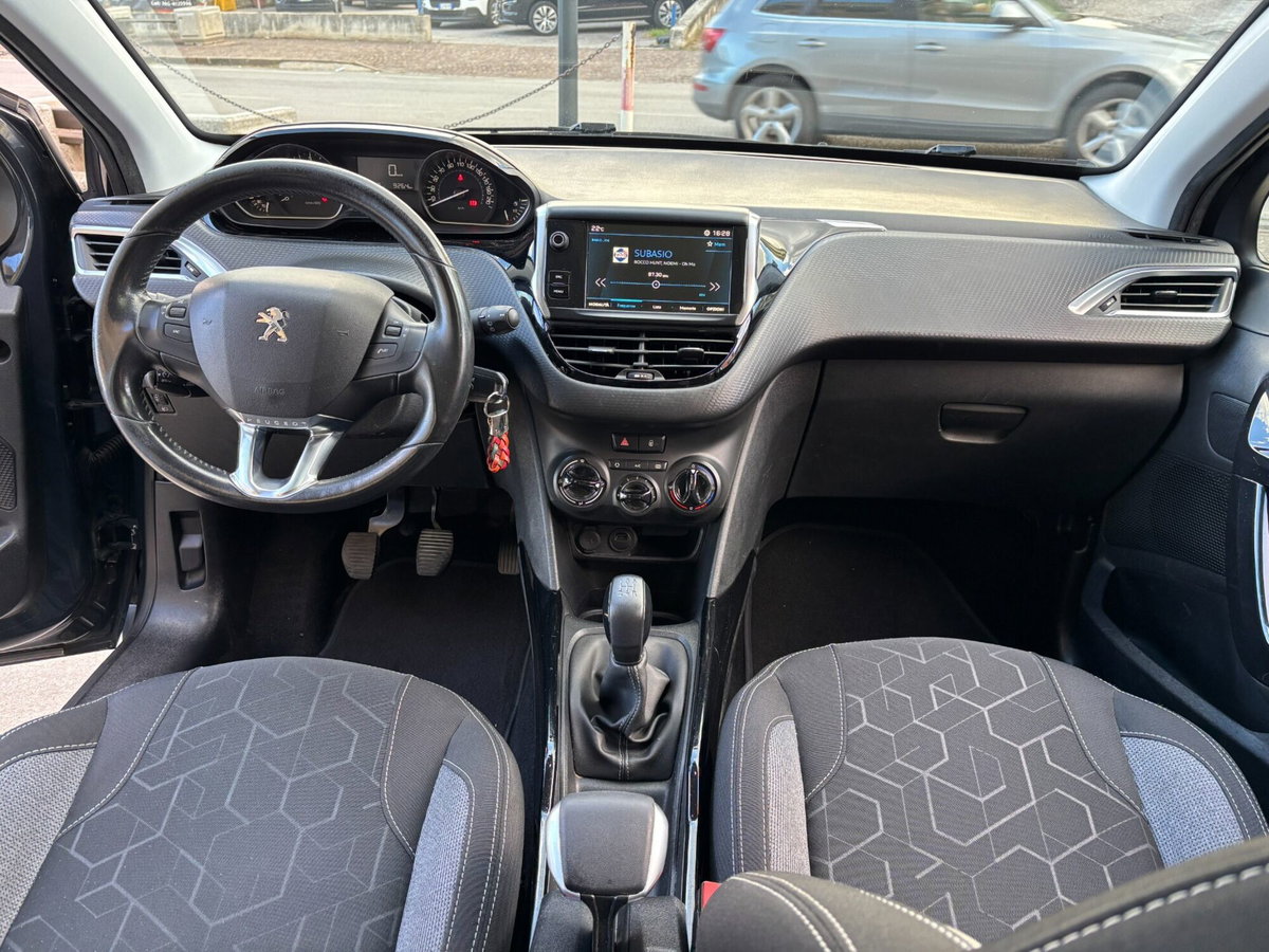 Peugeot 2008 BlueHDi 100 S&S Allure (18)