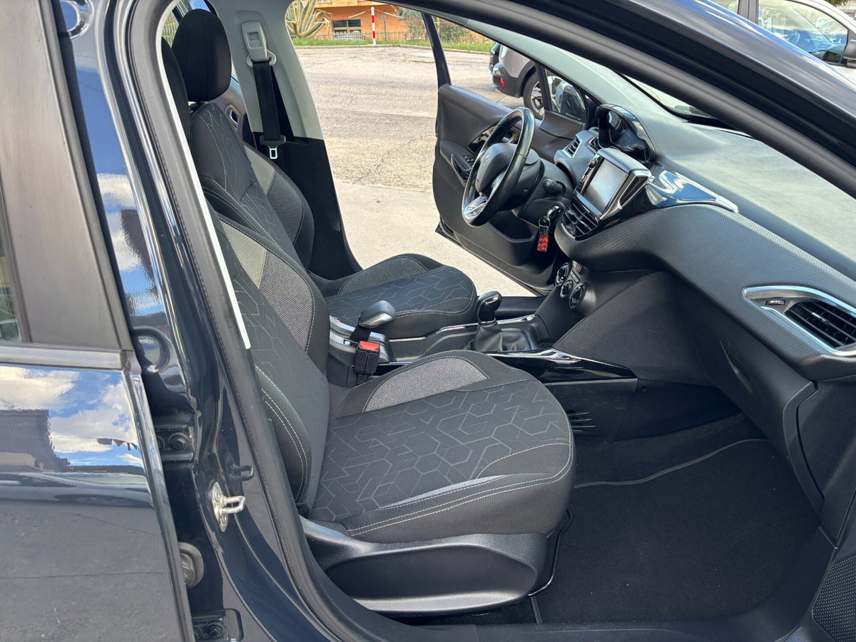 Peugeot 2008 BlueHDi 100 S&S Allure (19)