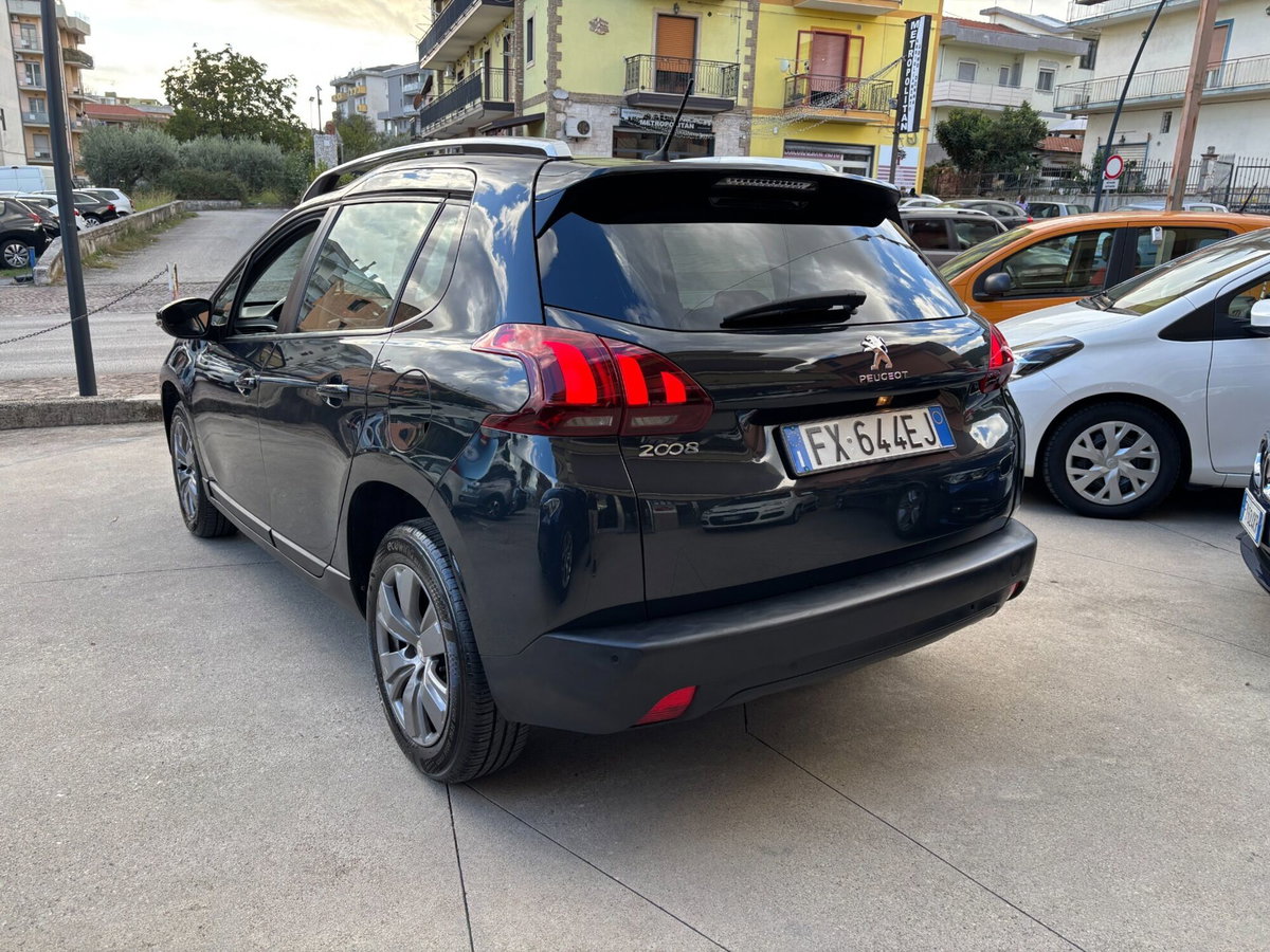 Peugeot 2008 BlueHDi 100 S&S Allure (7)
