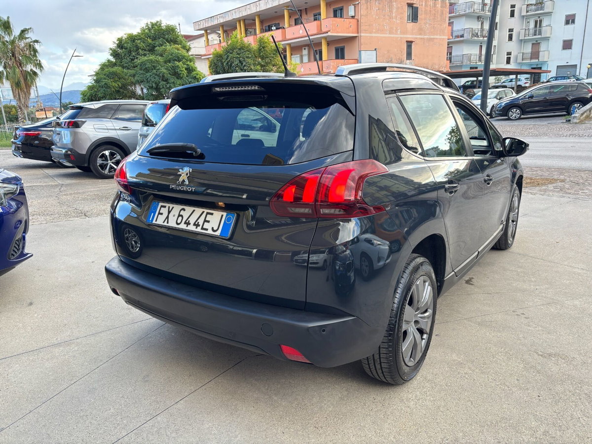 Peugeot 2008 BlueHDi 100 S&S Allure (9)