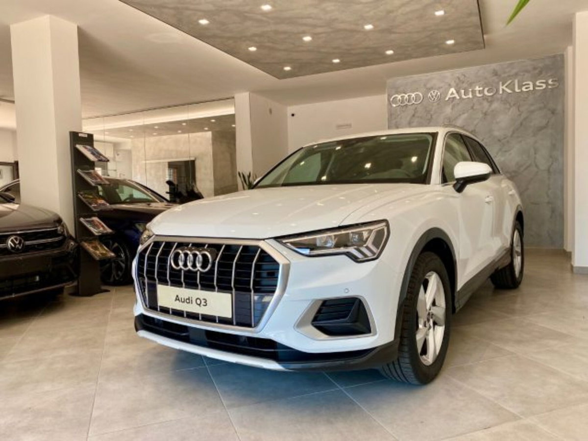 Audi Q3 35 TDI quattro S tronic Business Advanced (6)