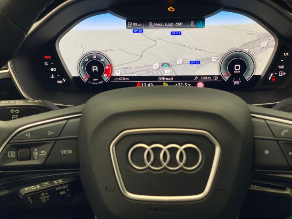 Audi Q3 35 TDI quattro S tronic Business Advanced (9)