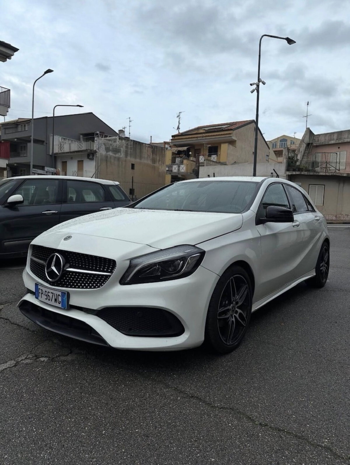 Mercedes-Benz Classe A 180 d Premium (2)