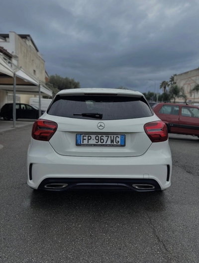Mercedes-Benz Classe A 180 d Premium (4)
