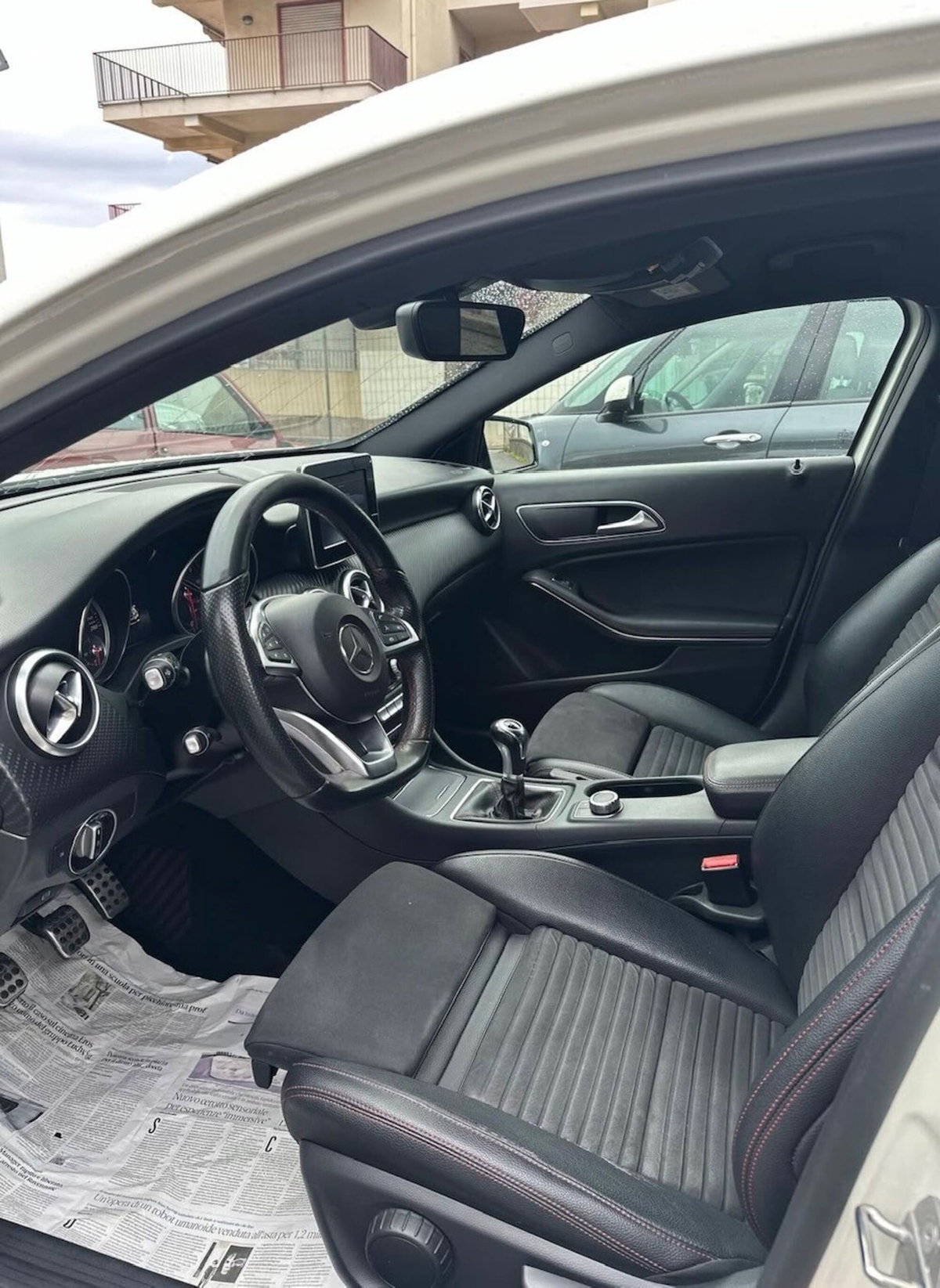 Mercedes-Benz Classe A 180 d Premium (6)