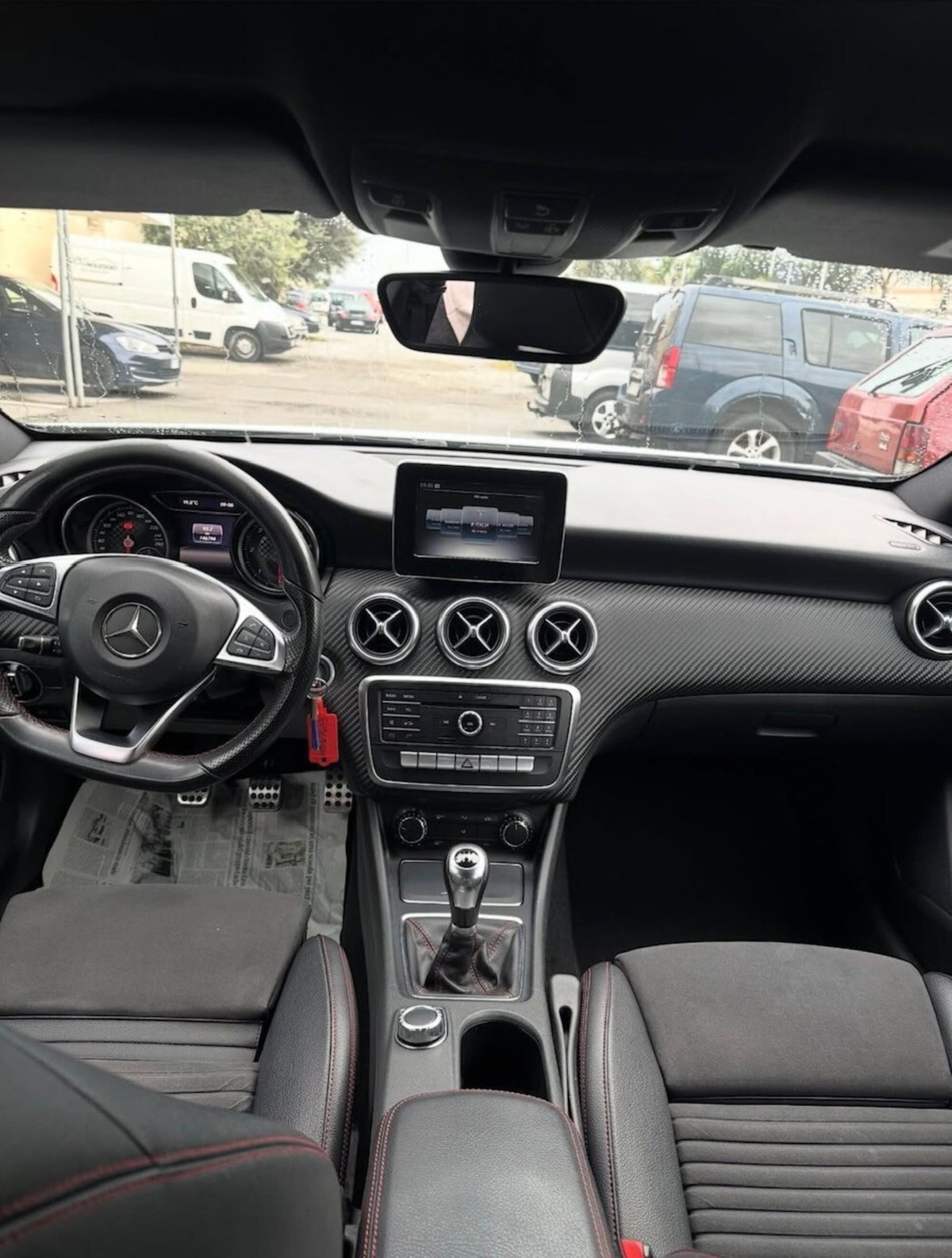 Mercedes-Benz Classe A 180 d Premium (9)
