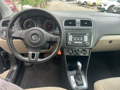 Volkswagen Polo 1.2 TSI DSG 3 porte Highline (5)