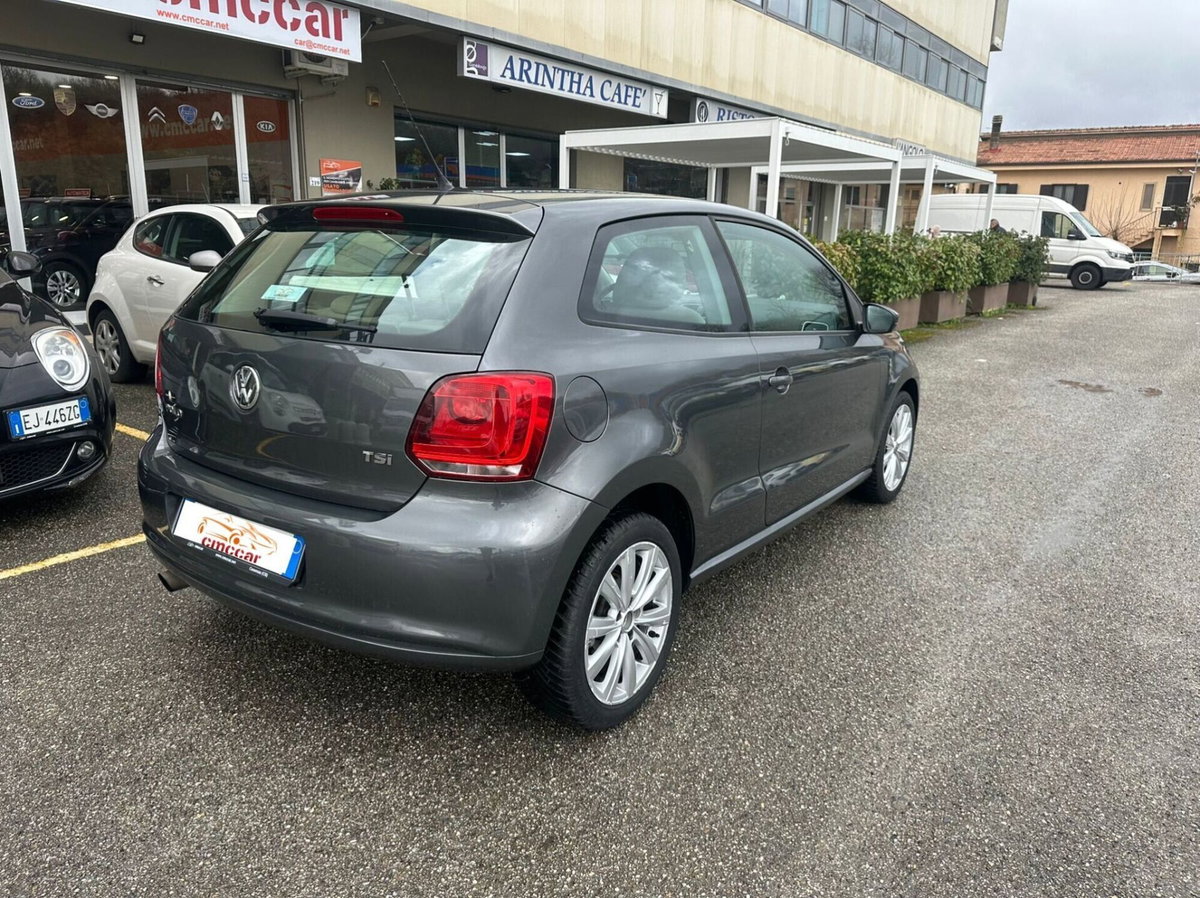 Volkswagen Polo 1.2 TSI DSG 3 porte Highline (8)