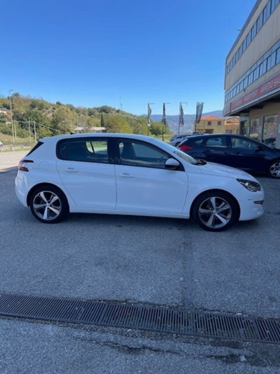 Peugeot 308 BlueHDi 100 S&S Business (2)