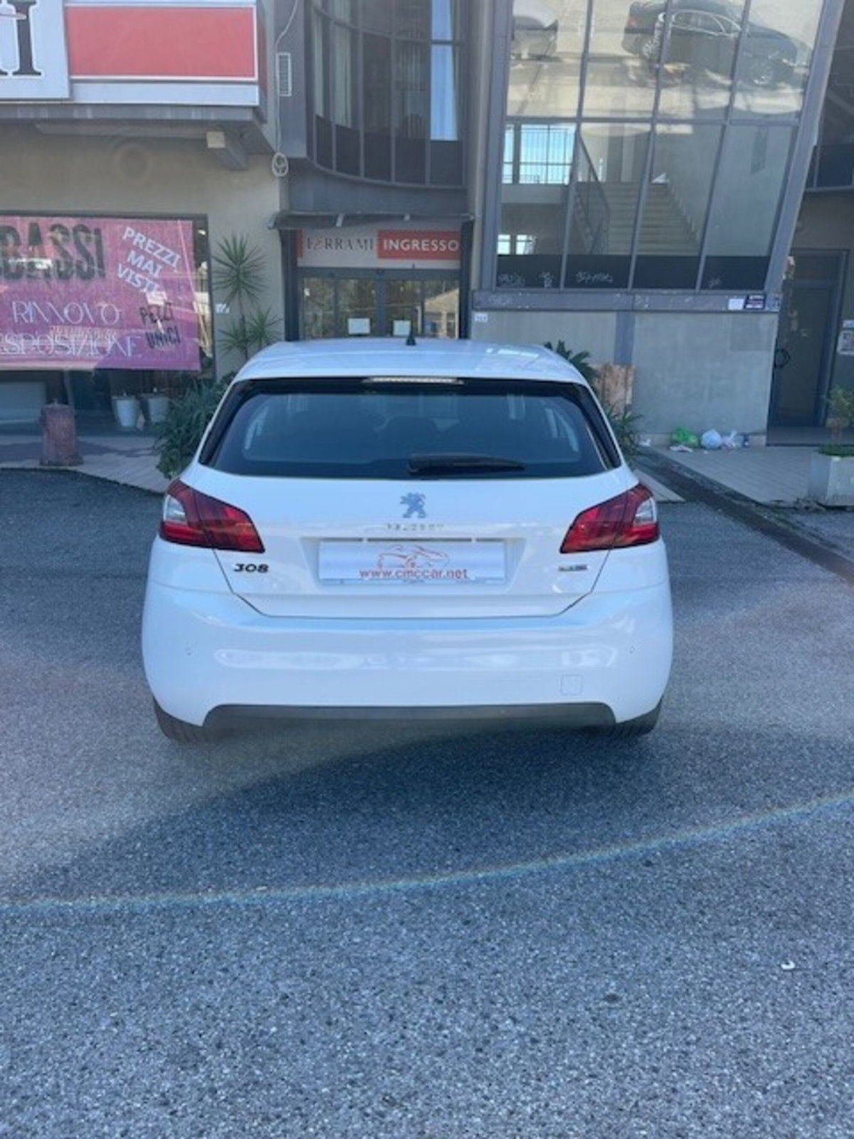 Peugeot 308 BlueHDi 100 S&S Business (5)
