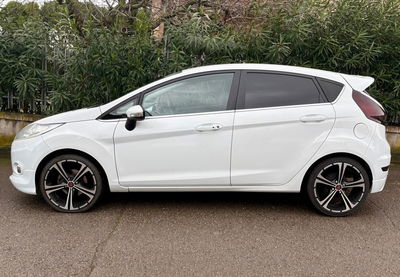 Ford Fiesta 1.6 TDCi 95 CV 5p. Titanium usata