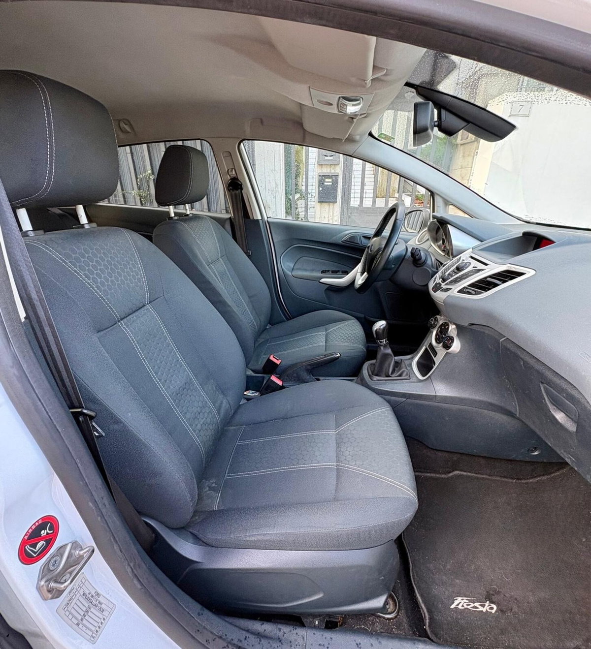 Ford Fiesta 1.6 TDCi 95 CV 5p. Titanium (7)