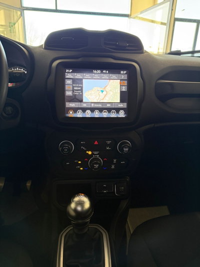 Jeep Renegade 1.6 Mjt 130 CV Limited (10)