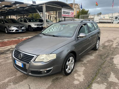 Volkswagen Passat Variant 2.0 16V TDI Highline usata