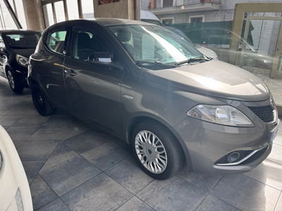 Lancia Ypsilon 1.2 69 CV 5 porte GPL Ecochic Gold usata