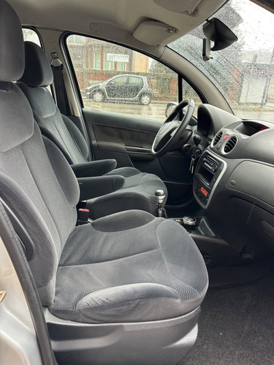 Citroen C3 1.6 HDi 110CV FAP airdream Exclusive (14)
