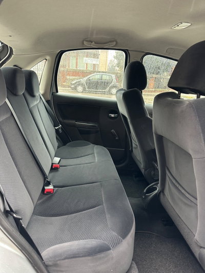 Citroen C3 1.6 HDi 110CV FAP airdream Exclusive (16)