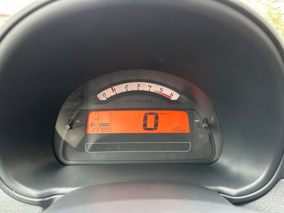 Citroen C3 1.6 HDi 110CV FAP airdream Exclusive (20)