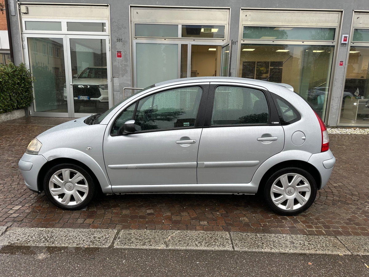 Citroen C3 1.6 HDi 110CV FAP airdream Exclusive (8)
