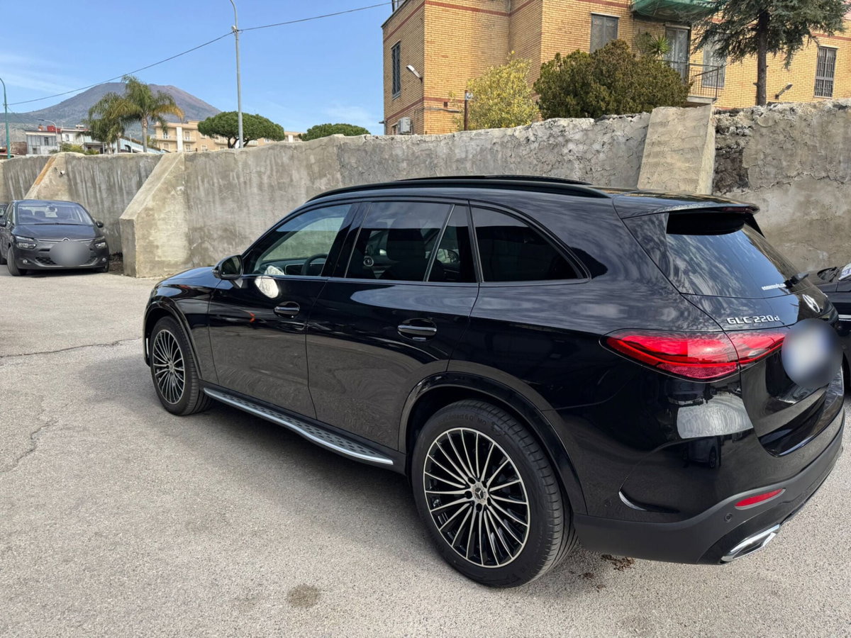 Mercedes-Benz GLC SUV 220 d Advanced 4matic auto (2)