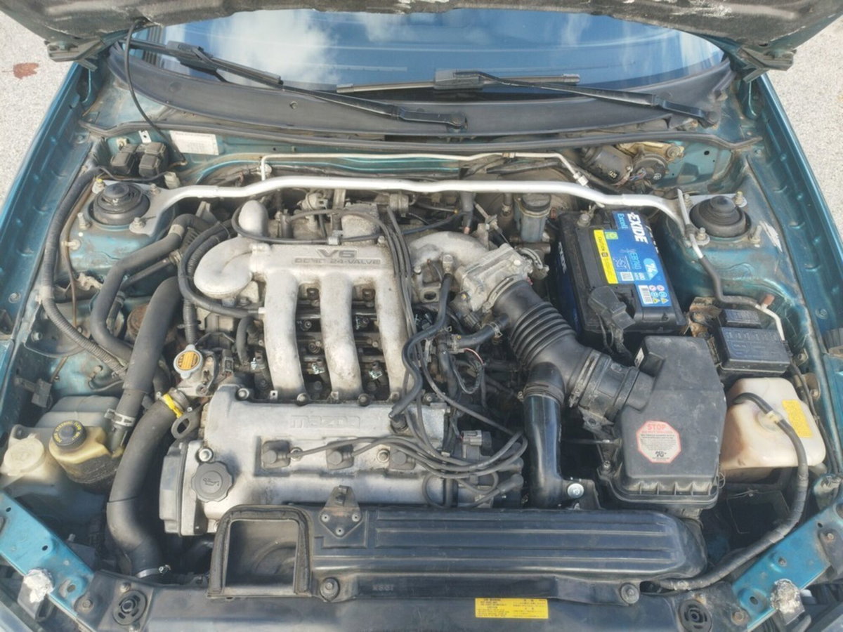 Mazda MX-3 1.8i V6 24V cat (11)
