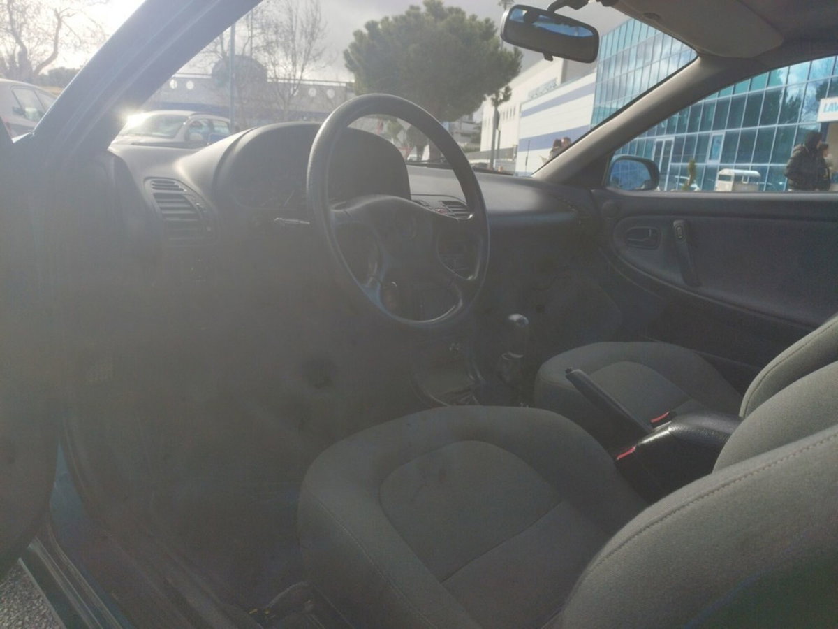 Mazda MX-3 1.8i V6 24V cat (5)