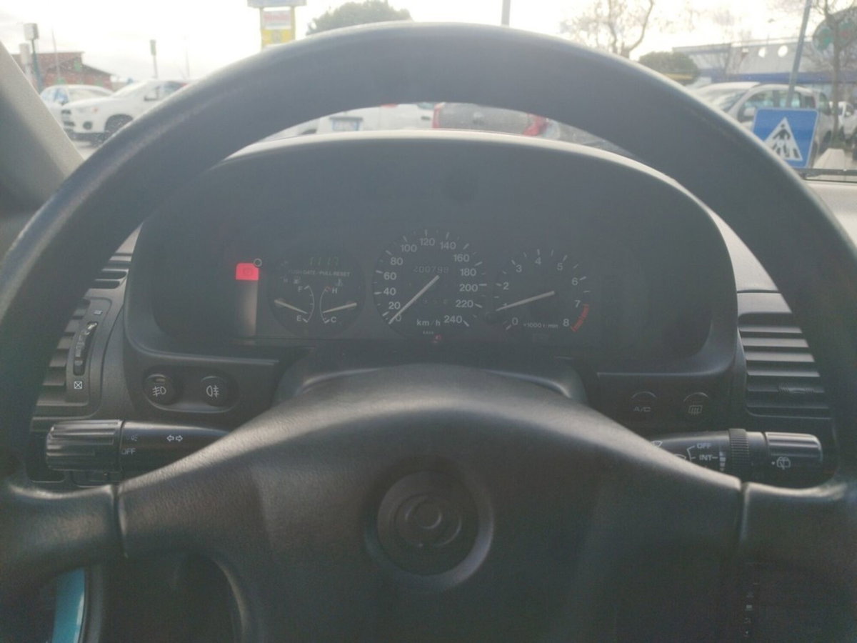 Mazda MX-3 1.8i V6 24V cat (9)