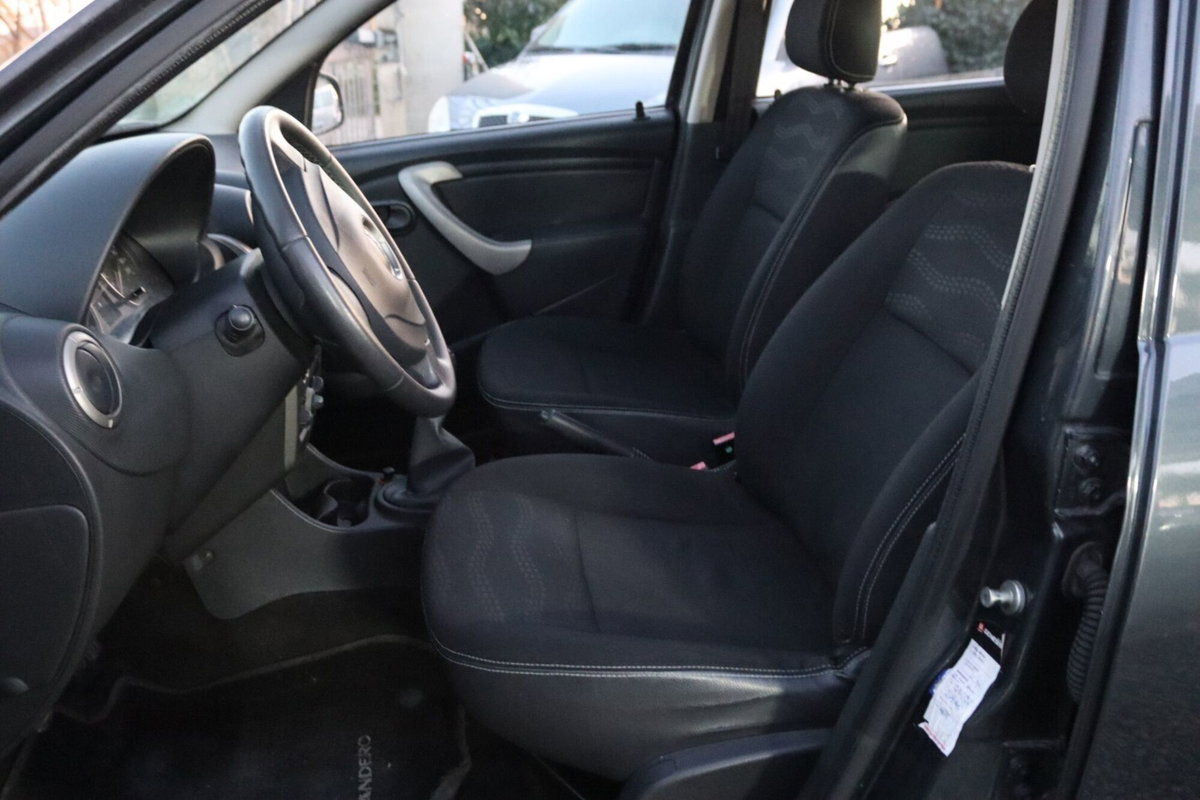 Dacia Sandero Stepway 1.5 dCi 70CV (10)