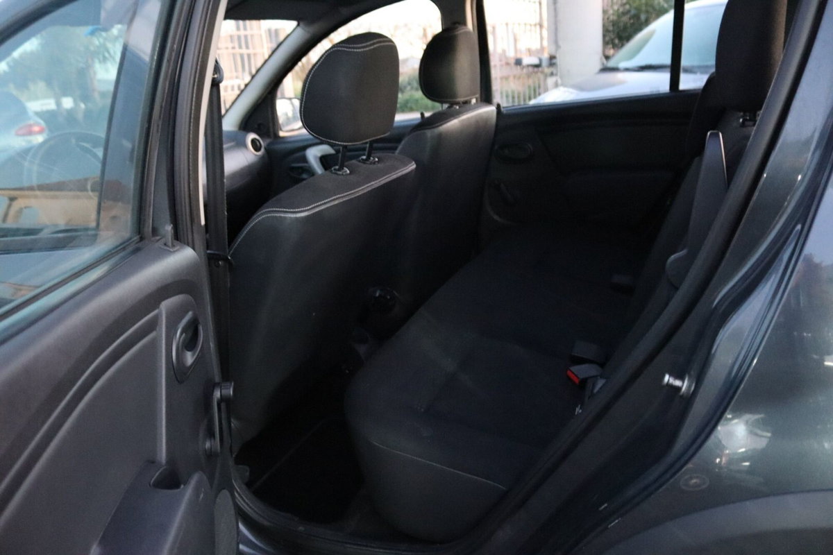 Dacia Sandero Stepway 1.5 dCi 70CV (11)