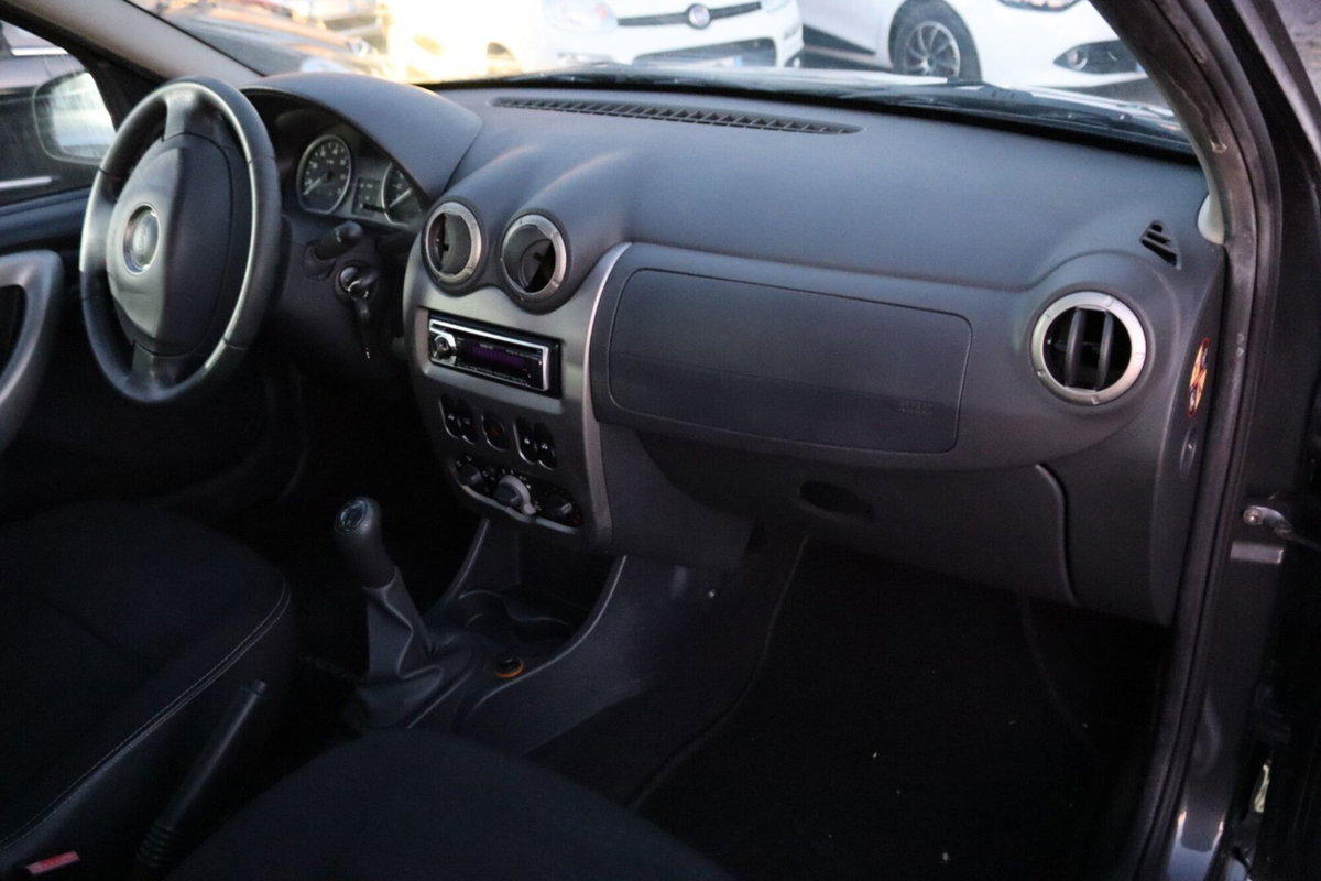 Dacia Sandero Stepway 1.5 dCi 70CV (14)