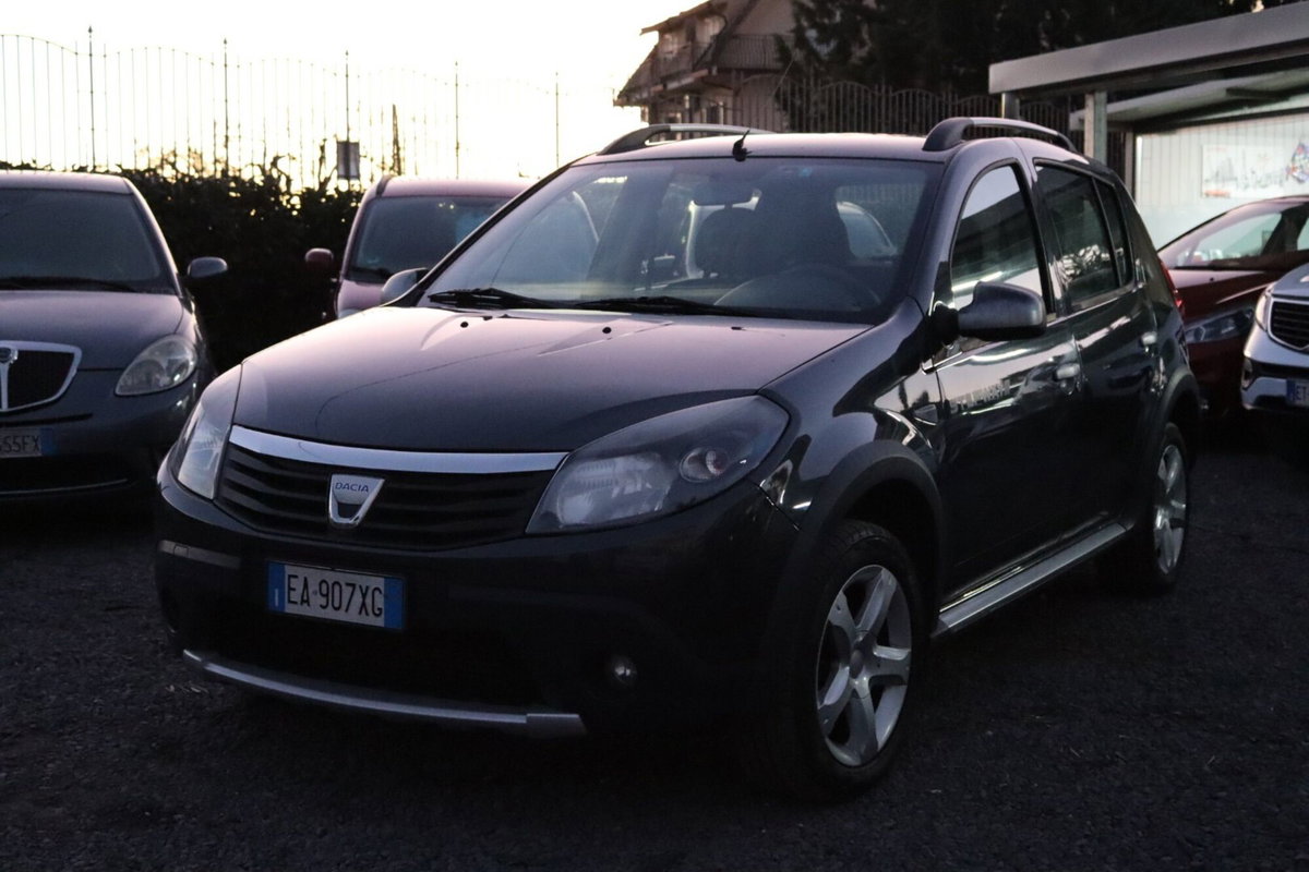 Dacia Sandero Stepway 1.5 dCi 70CV (6)