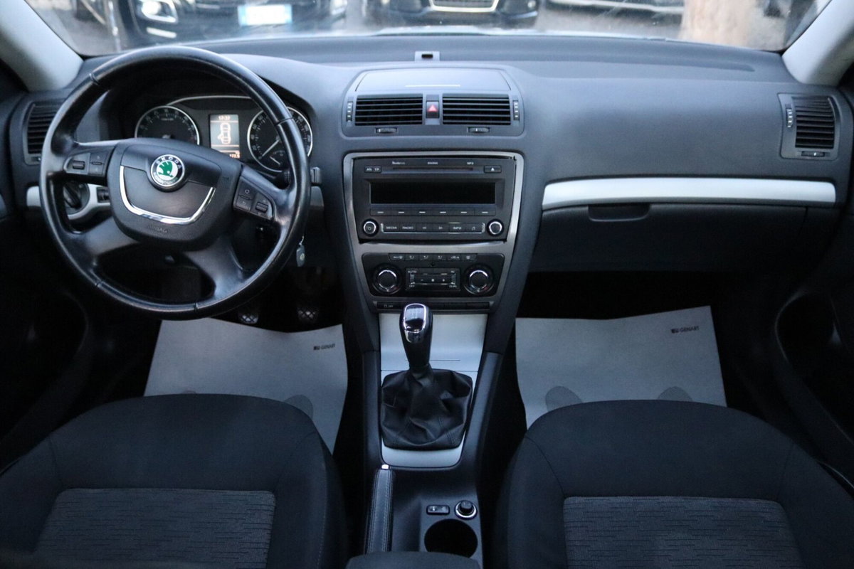 Skoda Octavia Station Wagon 1.6 TDI CR F.AP. DSG Wagon Elegance (17)
