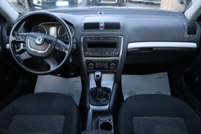 Skoda Octavia Station Wagon 1.6 TDI CR F.AP. DSG Wagon Elegance (17)