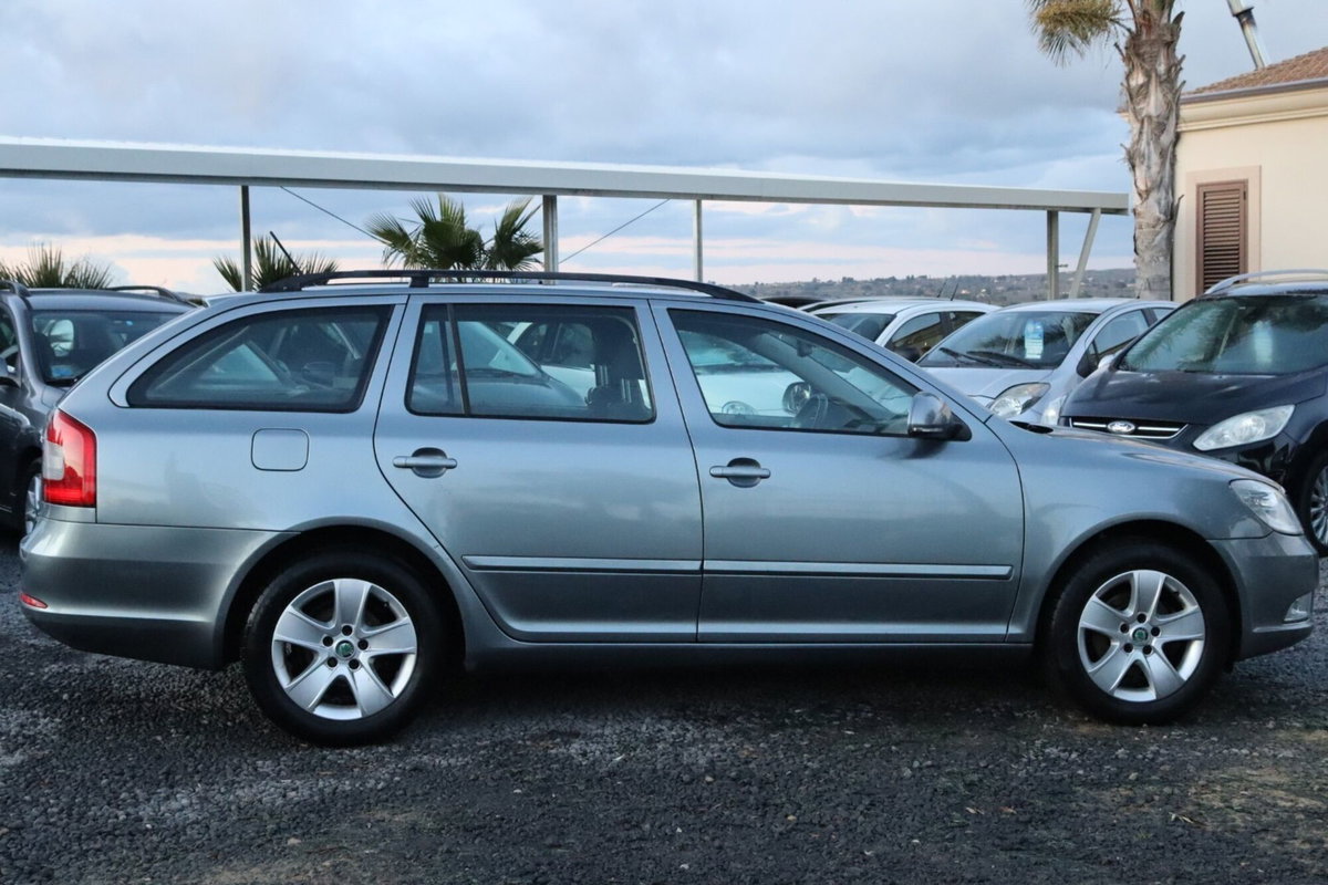 Skoda Octavia Station Wagon 1.6 TDI CR F.AP. DSG Wagon Elegance (9)