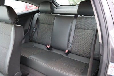 Opel Astra GTC 1.7 CDTI 110CV 3 porte Cosmo (11)